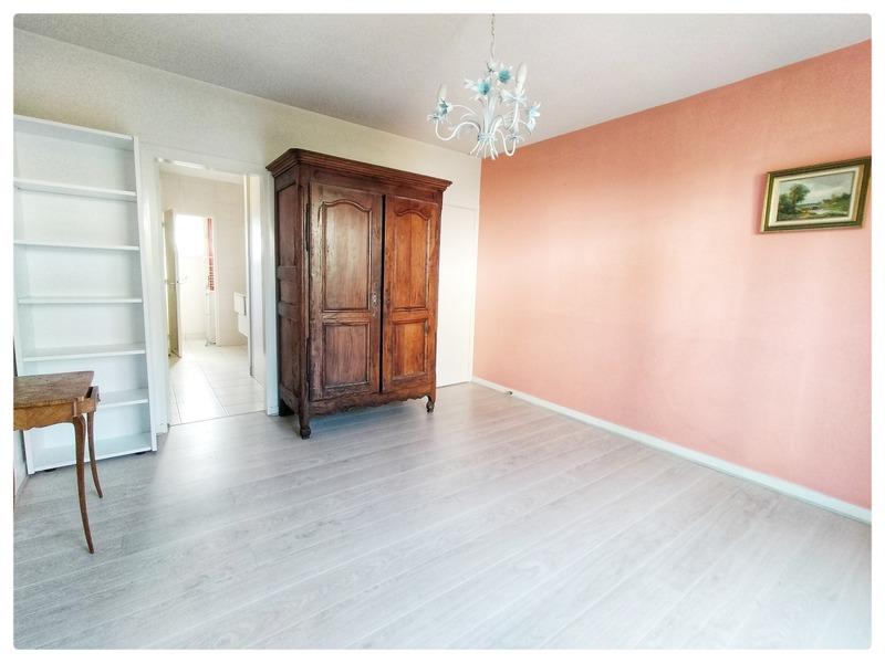 Maison - 200 m² - 9 pièces