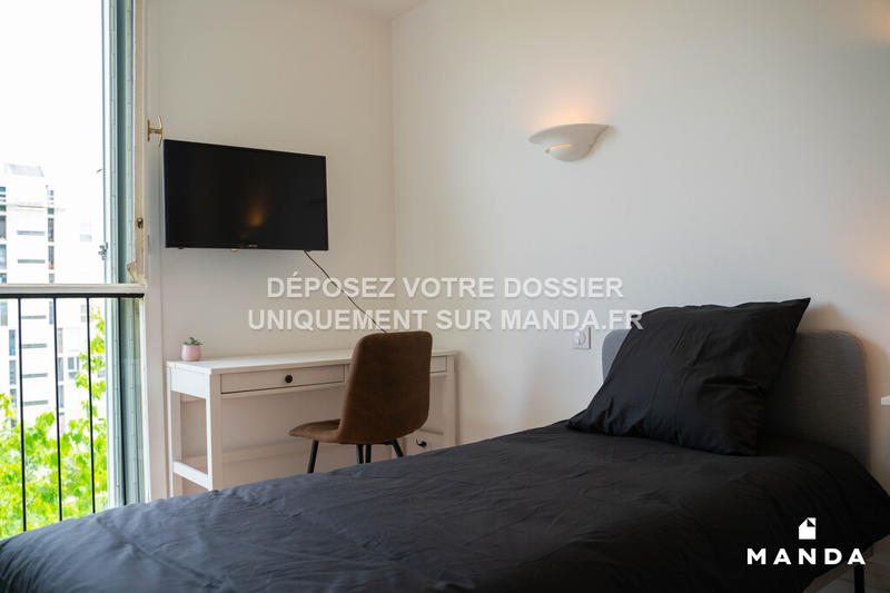 Chambre - 10 m² - 5 pièces