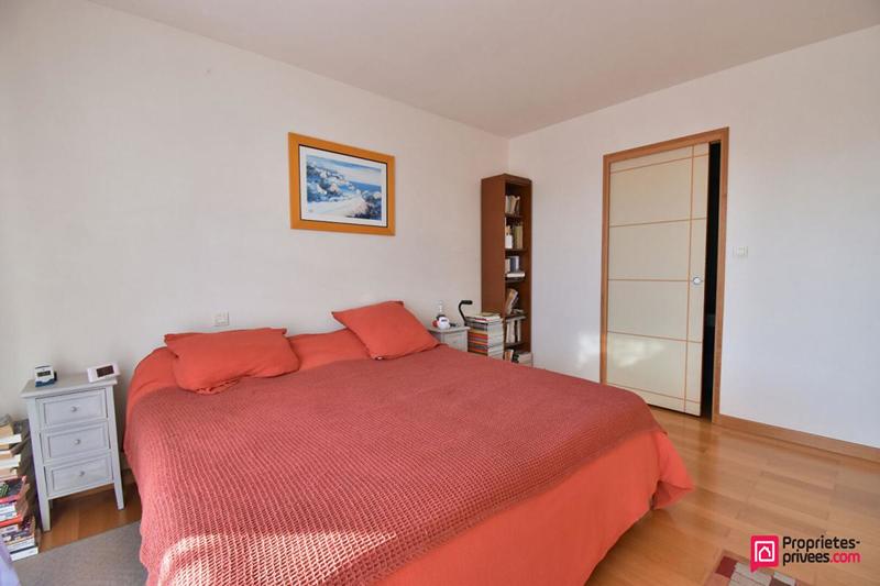 Maison - 217 m² - 8 pièces