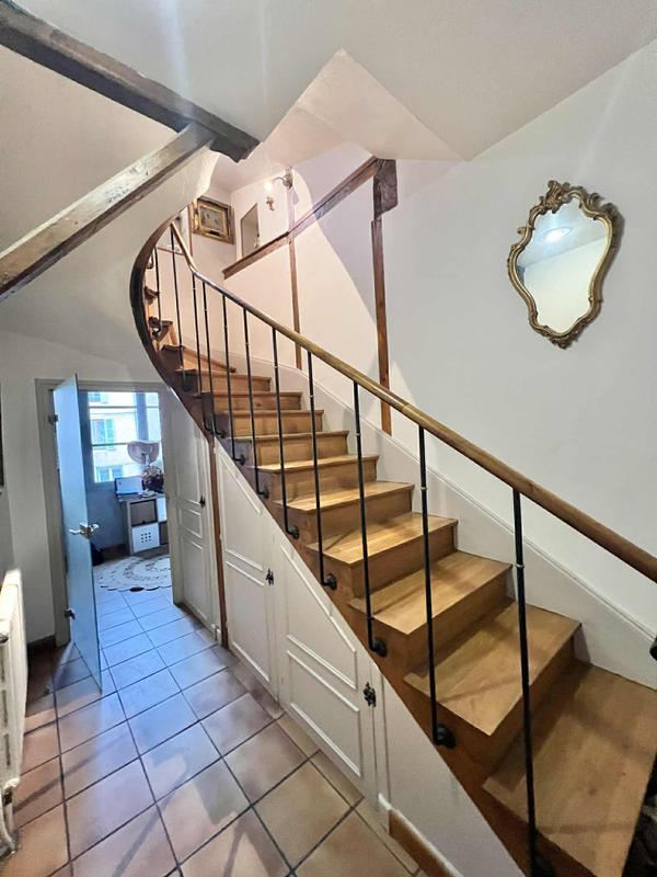 Maison - 198 m² - 8 pièces