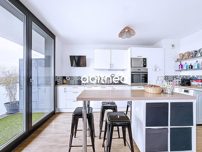 Appartement - 65 m² - 3 pièces