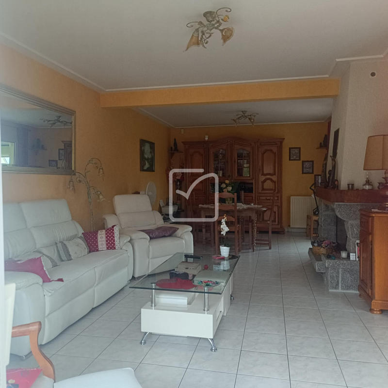 Maison - 180 m² - 7 pièces