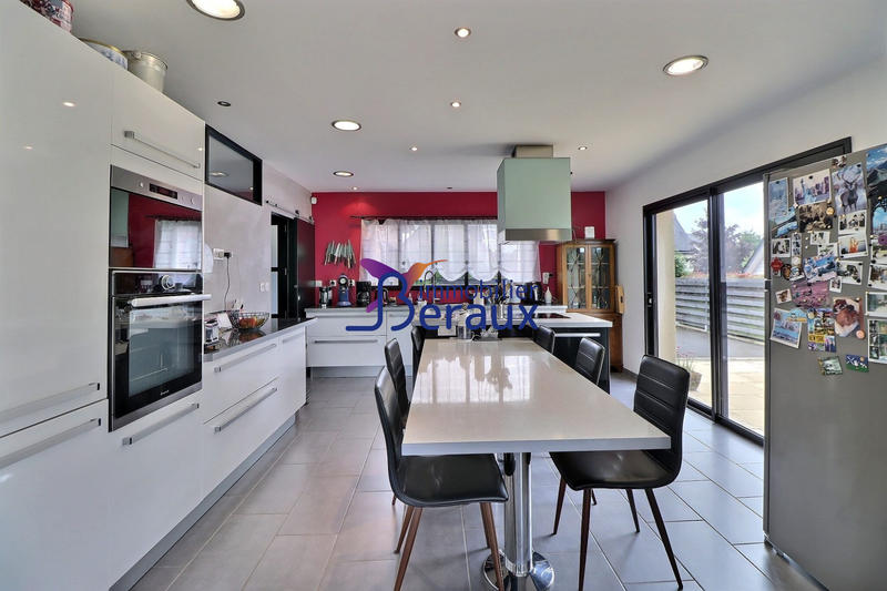 Maison contemporaine - 200 m² - 7 pièces