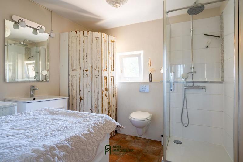 Mas - 228 m² - 8 pièces