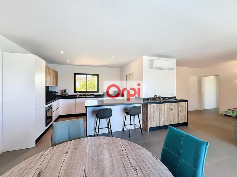 Villa - 106 m² - 4 pièces