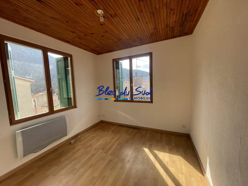 Maison - 74 m² - 5 pièces