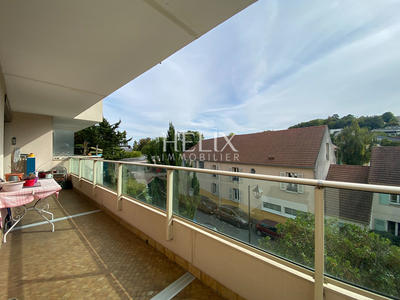 Appartement - 100 m² - 5 pièces