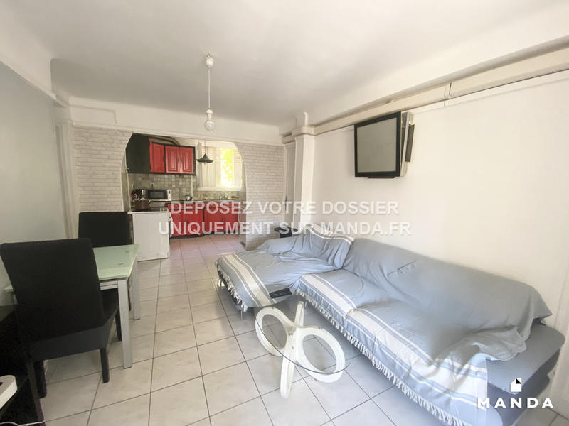 Appartement - 9 m² - 3 pièces