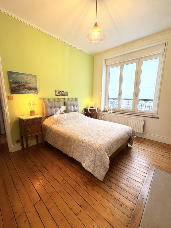 Maison - 107 m² - 7 pièces