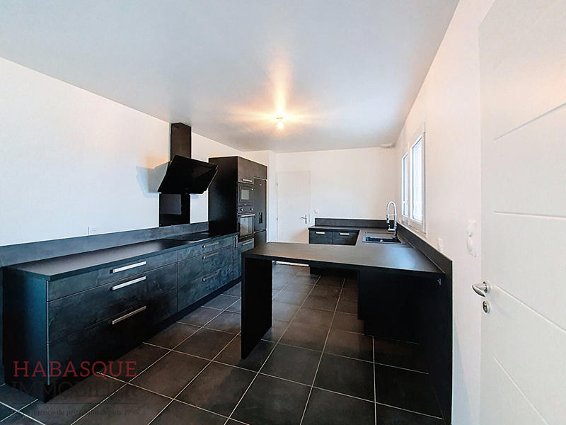 Maison - 106 m² - 6 pièces