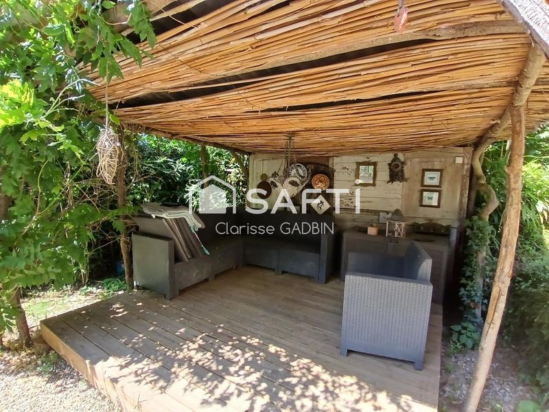 Maison - 225 m² - 10 pièces