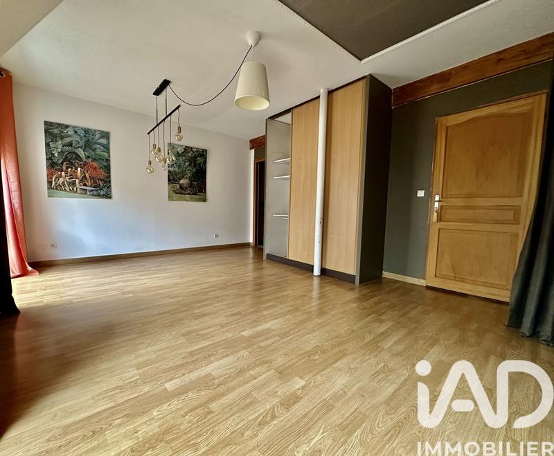 Appartement - 200 m² - 5 pièces