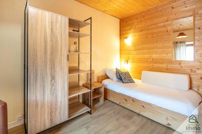 Local commercial - 384 m²