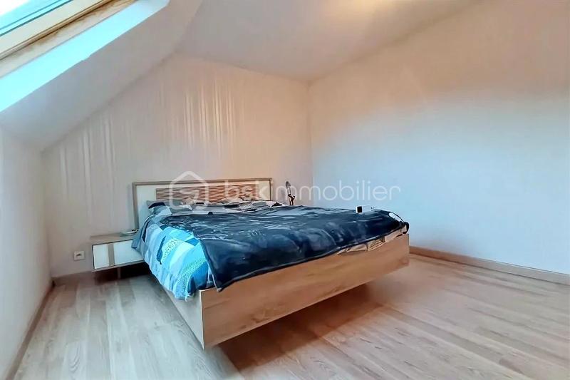 Maison jumelée - 98 m² - 3 pièces