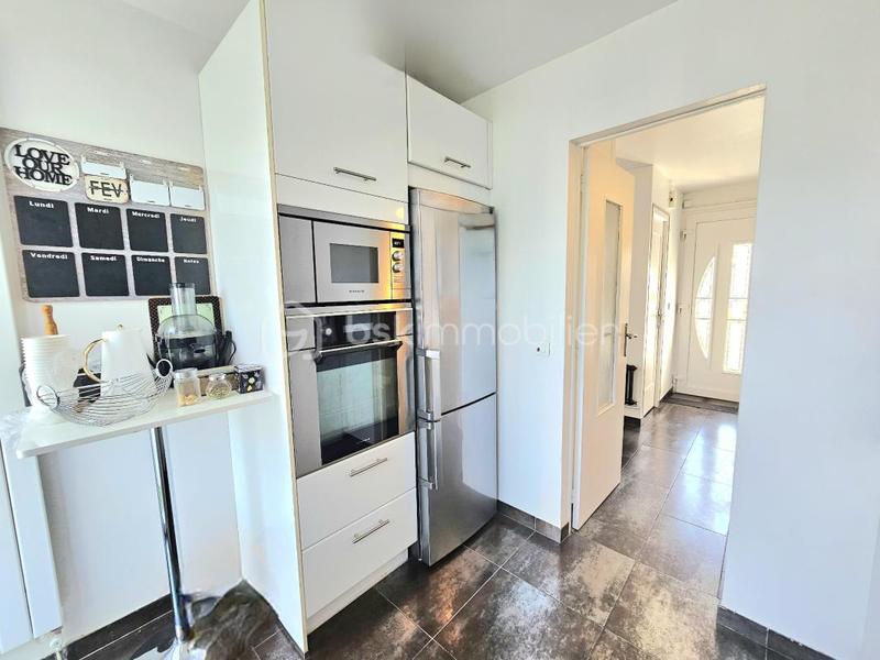 Maison - 95 m² - 6 pièces