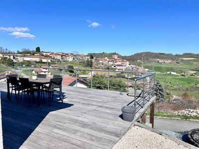 Maison - 104 m² - 6 pièces