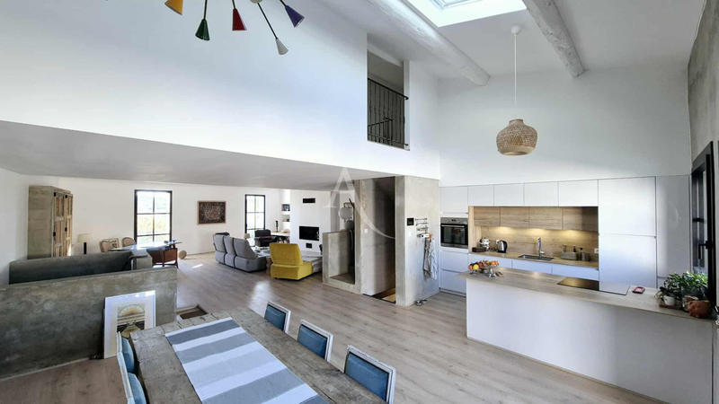 Maison - 150 m² - 6 pièces