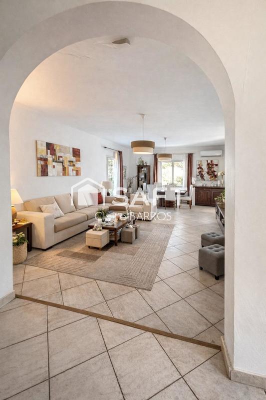 Villa - 280 m² - 8 pièces