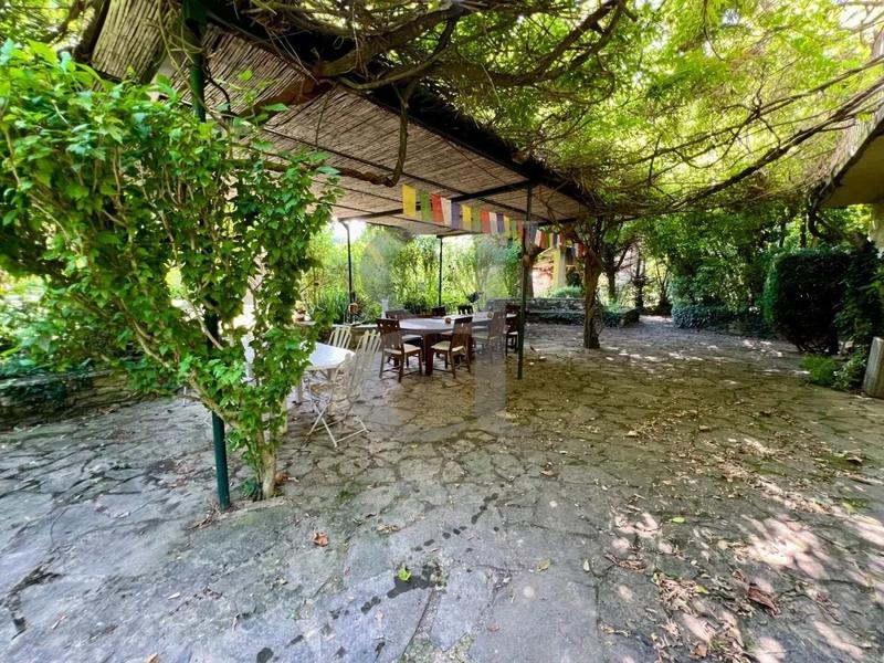 Propriété - 367 m² - 11 pièces