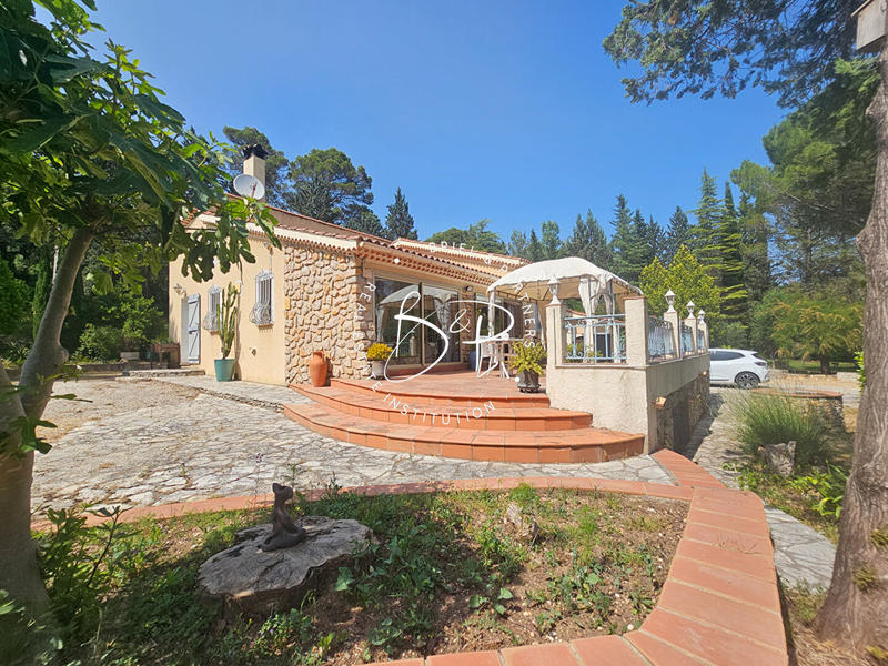 Maison - 113 m² - 4 pièces