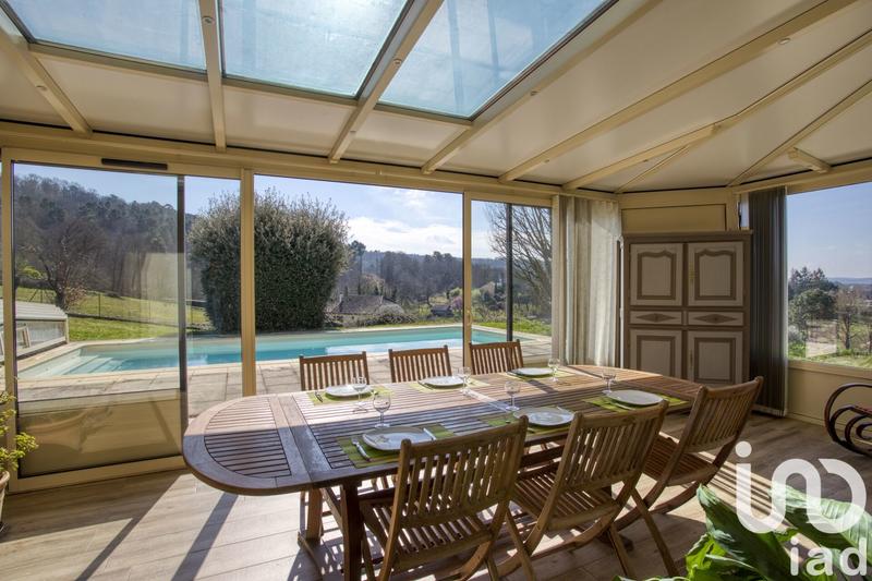 Maison - 185 m² - 6 pièces