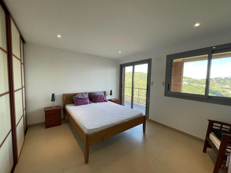 Villa - 183 m² - 6 pièces