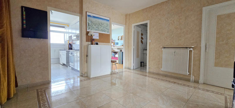 Appartement - 83 m² - 5 pièces