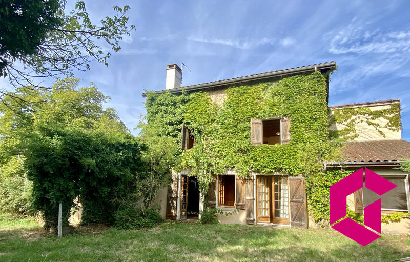 Maison - 345 m² - 6 pièces