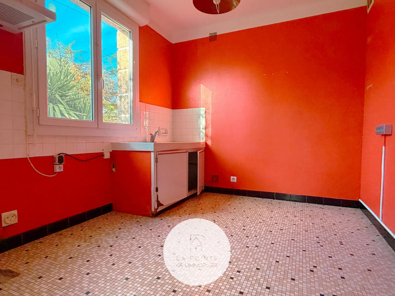 Maison - 390 m² - 8 pièces