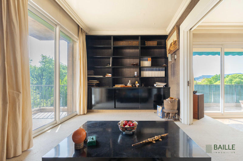 Appartement - 194 m² - 7 pièces