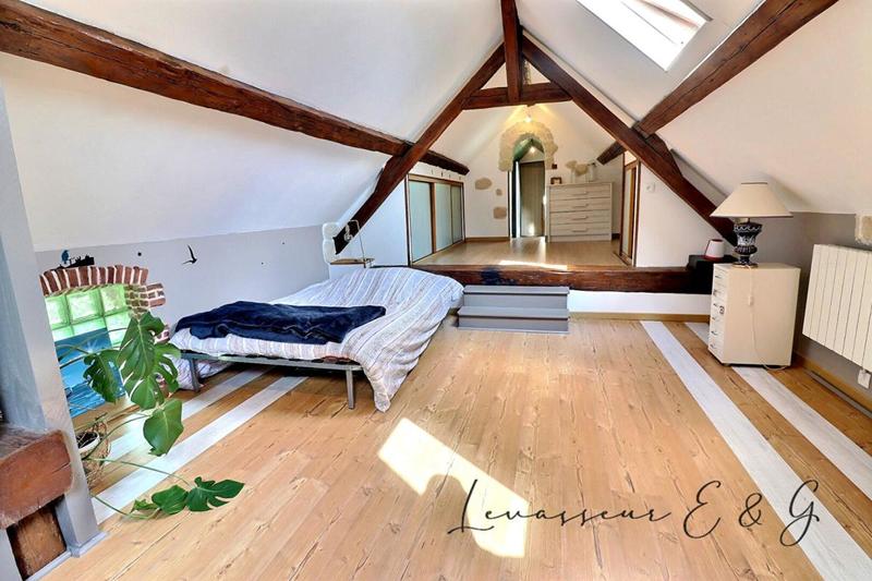 Maison - 137 m² - 6 pièces