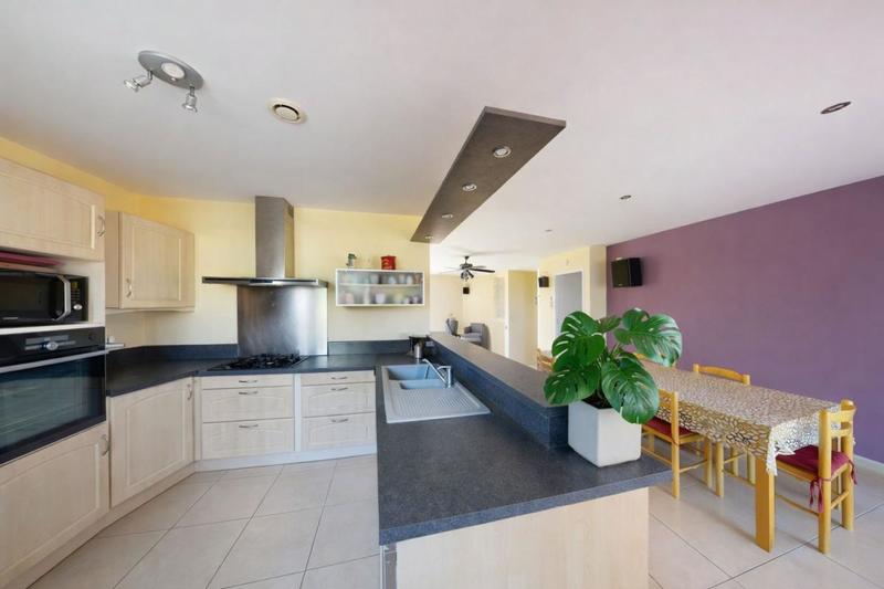 Maison - 101 m² - 4 pièces