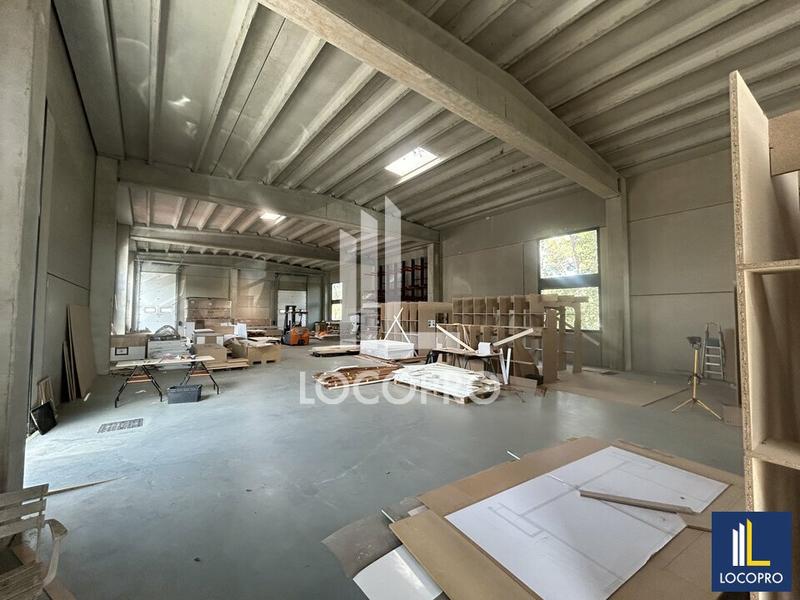 Local d'activité / Entrepôt - 612 m²