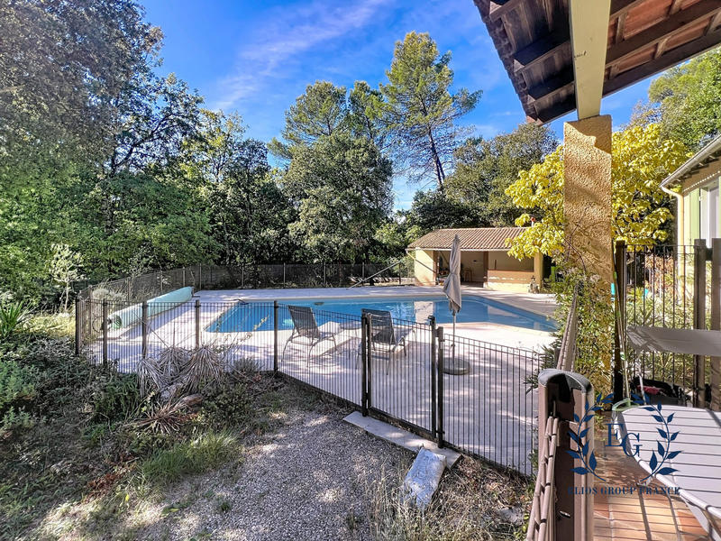 Maison - 136 m² - 6 pièces