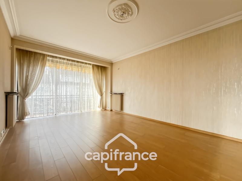 Maison - 200 m² - 6 pièces