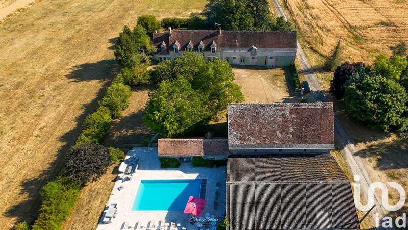 Maison - 375 m² - 11 pièces