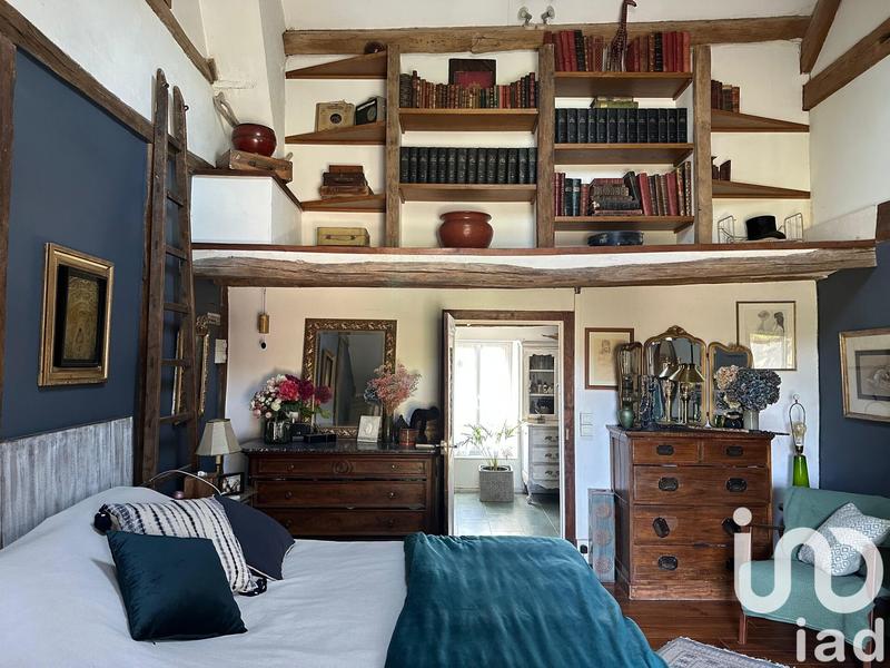 Maison - 210 m² - 8 pièces