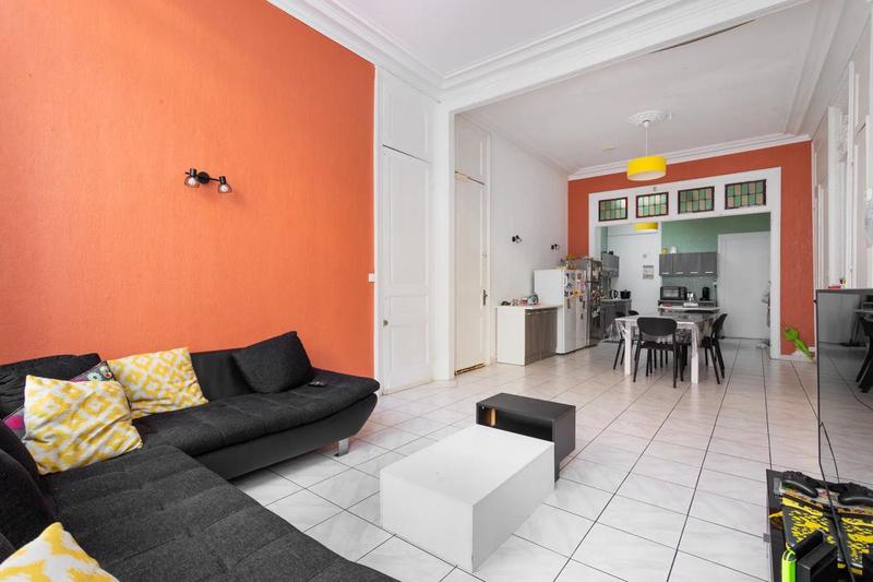 Maison - 227 m² - 9 pièces