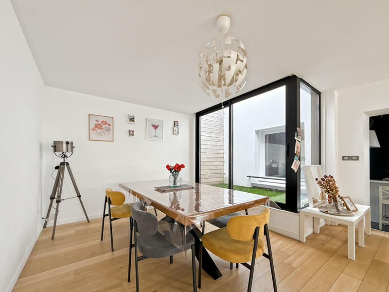 Maison - 105 m² - 6 pièces