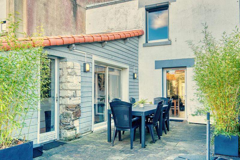 Maison - 99 m² - 5 pièces