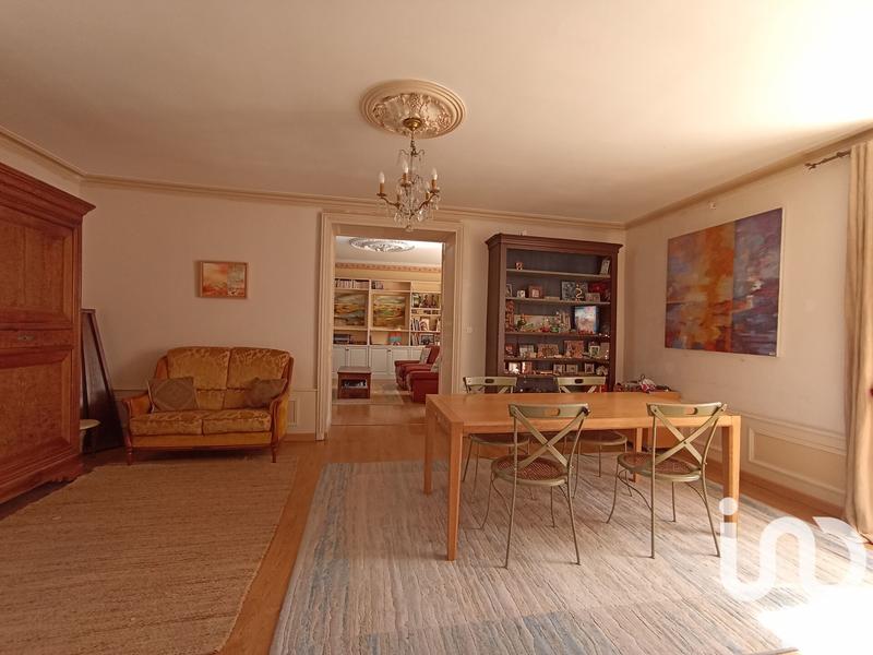 Maison - 270 m² - 5 pièces