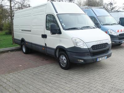 Iveco 35c13 Daily 2.3 127 Ch 8 Cv