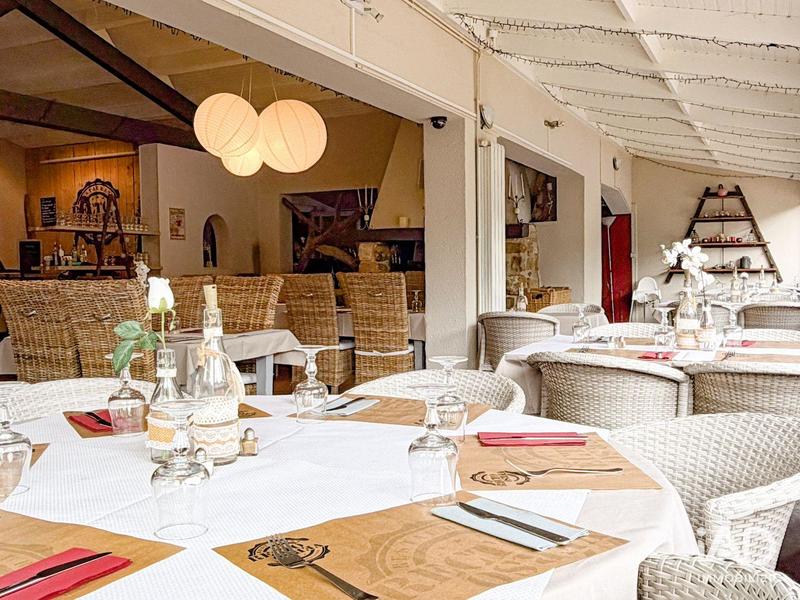 Local commercial - 240 m²