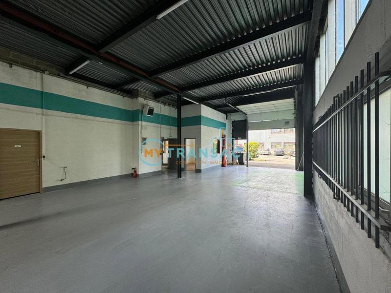 Local d'activités - 820 m²