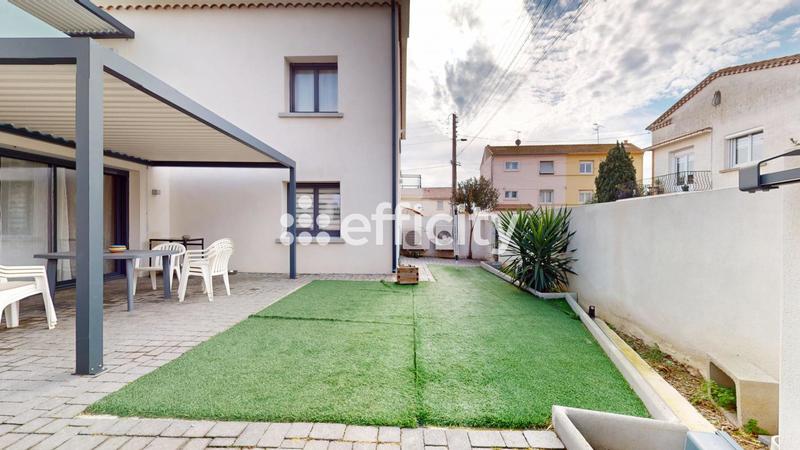 Maison - 186 m² - 8 pièces