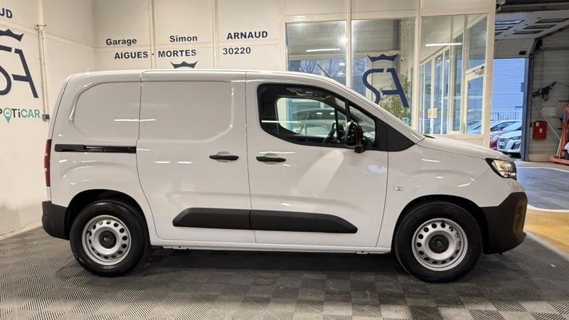 Peugeot Partner e- III Taille m 800kg 51kWh 3 places + Pompe à Chaleur