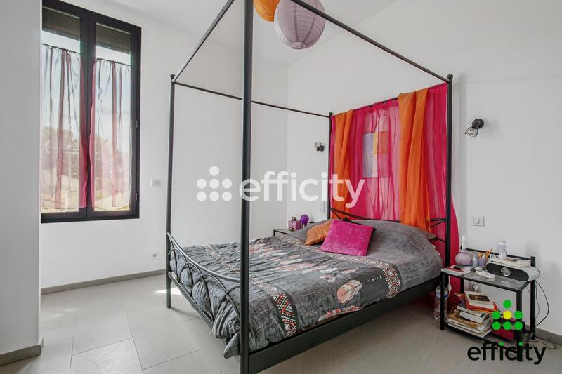 Demeure - 338 m² - 7 pièces