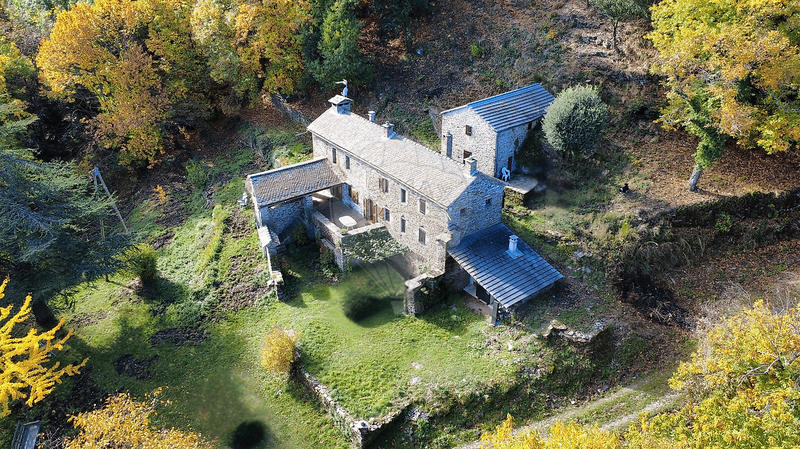 Propriété - 128 m² - 6 pièces