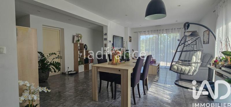 Maison - 90 m² - 4 pièces