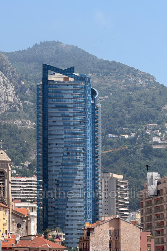 Appartement - 80 m² - 3 pièces